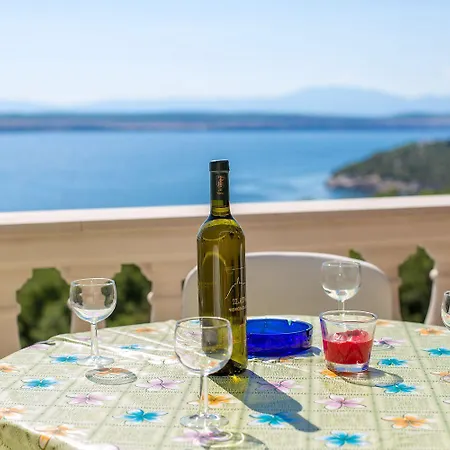 Apartment Cozy Mit Atemberaubenden Meerblick, Bbq Und Nur 500 Meter Zum Dramalj