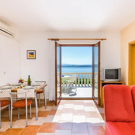 Cozy Mit Atemberaubenden Meerblick, Bbq Und Nur 500 Meter Zum * Dramalj